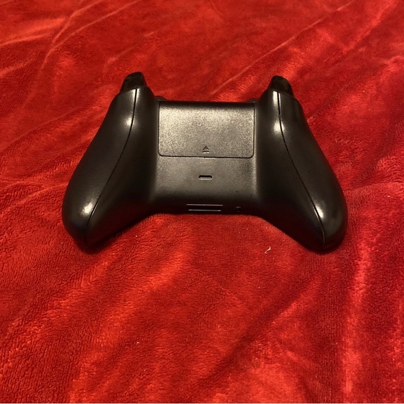 Xbox one controller - Picture 2 of 2